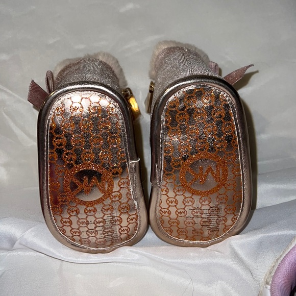Michael Kors “Baby Sweet” boot size 2 -NIB - Picture 3 of 4